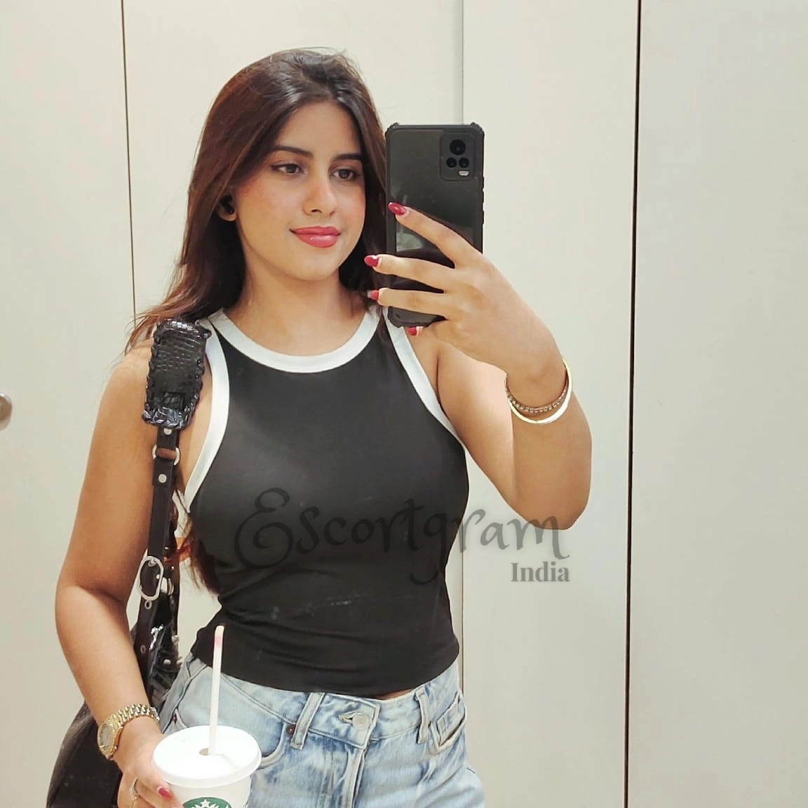 Call Girl Chennai - Suhani Pandey
